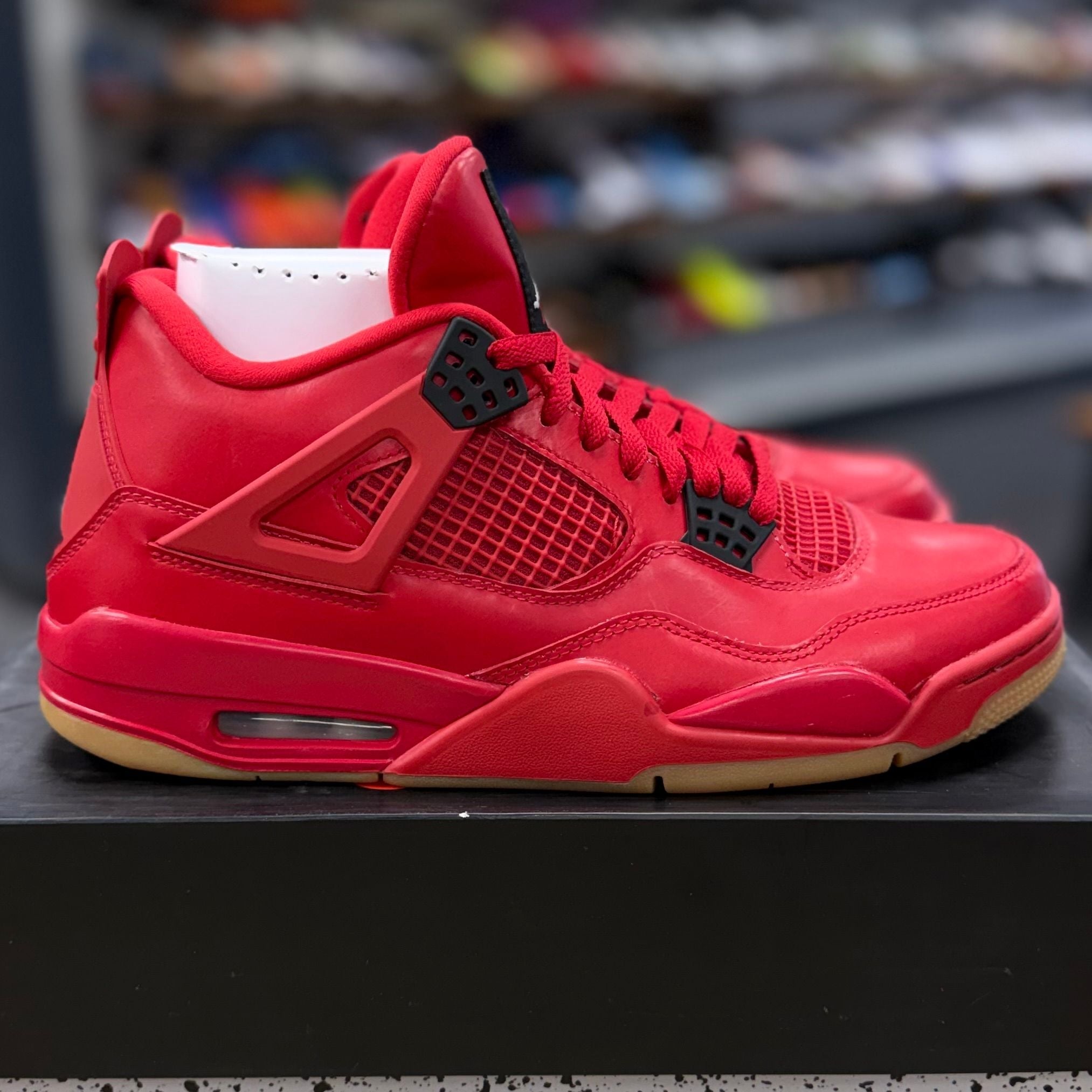 BRAND NEW STEAL - Jordan 4 Retro Fire Red Singles Day (2018) (Women's)